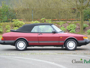 Image 23/50 de Saab 900 2.1 i 16V (1993)