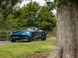 Bild 10/50 von Aston Martin Vanquish Volante (2014)