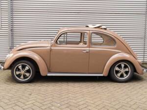 Image 5/7 of Volkswagen Beetle 1200 Standard &quot;Oval&quot; (1957)