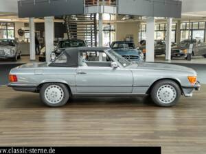 Image 6/15 of Mercedes-Benz 560 SL (1988)