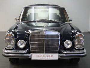 Image 5/15 of Mercedes-Benz 250 S (1967)