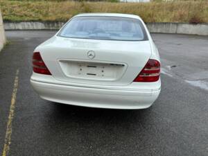 Bild 13/20 von Mercedes-Benz S 430 (2000)