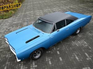 Image 37/50 of Plymouth Road Runner Hardtop Coupe (1968)