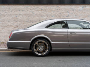 Image 9/21 de Bentley Brooklands (2008)