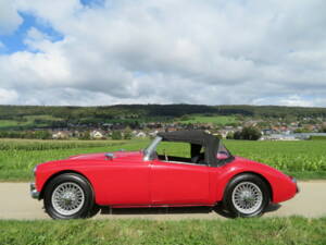 Image 5/19 of MG MGA 1600 (1962)