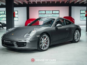 Image 2/23 of Porsche 911 Carrera 4S (2013)