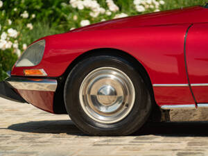 Image 9/50 of Citroën DS 21 (1968)