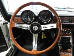 Image 6/15 of Alfa Romeo 1750 GT Veloce (1968)