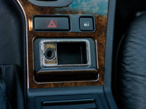 Bild 30/31 von BMW 528i (1996)