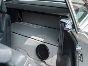 Image 40/68 of Mercedes-Benz 500 SL (1984)