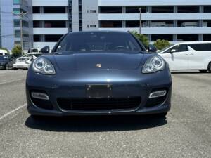 Immagine 2/89 di Porsche Panamera Turbo (2009)