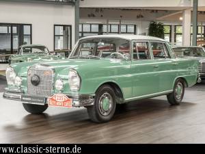 Imagen 1/15 de Mercedes-Benz 220 S b (1963)