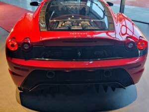 Image 2/9 de Ferrari 430 Scuderia (2009)