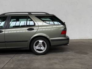 Image 11/103 of Saab 9-5 3.0t SportCombi (1999)