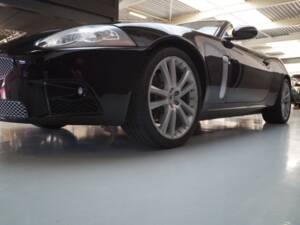 Image 60/65 of Jaguar XKR (2009)