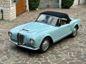 Bild 3/7 von Lancia Aurelia B24 Convertible (1957)