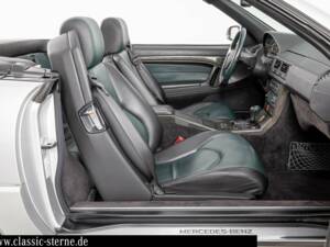 Bild 9/15 von Mercedes-Benz SL 73 AMG (2000)