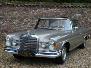 Image 48/50 of Mercedes-Benz 280 SE (1968)