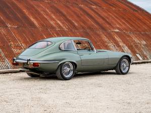 Image 9/50 of Jaguar Type E V12 (2+2) (1971)