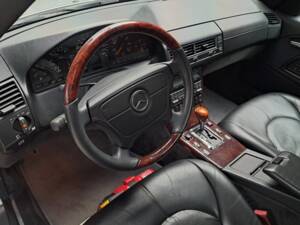 Bild 35/41 von Mercedes-Benz SL 320 (1998)