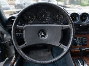 Immagine 22/28 di Mercedes-Benz 500 SLC (1980)