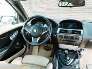 Bild 19/19 von BMW 650i (2006)