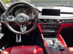 Image 4/4 of BMW X6 xDrive 40d (2018)