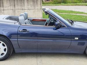 Image 14/43 of Mercedes-Benz SL 320 (1994)