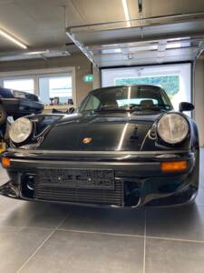 Image 12/13 of Porsche 911 Turbo 3.3 (1986)