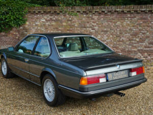 Image 24/50 de BMW M 635 CSi (1988)