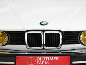 Immagine 13/15 di BMW 730i (1989)