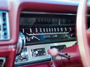 Bild 133/200 von Cadillac Coupe DeVille (1968)