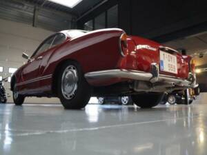 Image 33/50 of Volkswagen Karmann Ghia 1500 (1969)