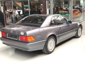 Image 10/49 of Mercedes-Benz SL 280 (1995)