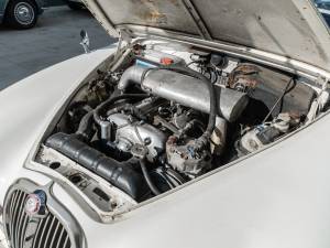 Bild 33/39 von Jaguar S-Type 3.8 (1965)