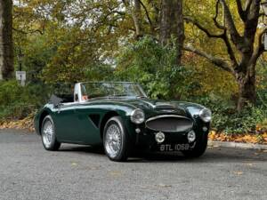 Immagine 1/50 di Austin-Healey 3000 Mk II (BJ7) (1964)