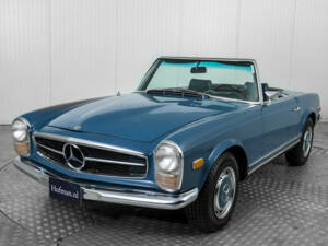 Image 17/50 of Mercedes-Benz 280 SL (1969)