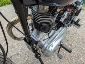 Bild 16/28 von Royal Enfield DUMMY (1990)