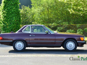 Image 30/50 of Mercedes-Benz 560 SL (1987)