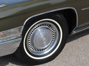 Afbeelding 9/30 van Cadillac Coupe DeVille (1972)