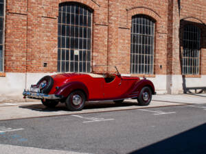 Image 4/13 of Riley 2.5 Litre RMC (1948)