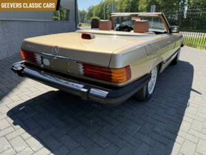 Imagen 12/41 de Mercedes-Benz 560 SL (1986)