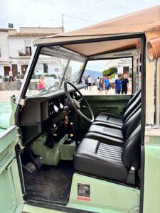 Image 12/46 of Land Rover 88 (1979)