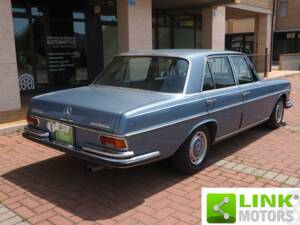 Image 5/10 de Mercedes-Benz 280 SE (1970)