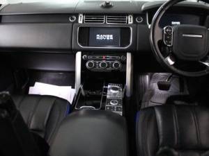 Image 13/27 de Land Rover Range Rover Vogue SDV8 (2012)