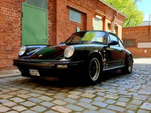 Image 32/64 de Porsche 911 SC 3.0 (1978)