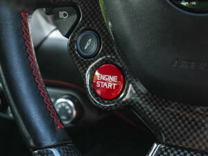 Image 35/50 of Ferrari 458 Italia (2012)