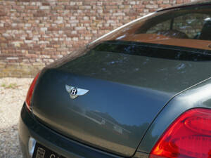 Afbeelding 50/50 van Bentley Continental GT (2005)