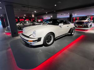 Imagen 2/4 de Porsche 911 Speedster 3.2 (1989)