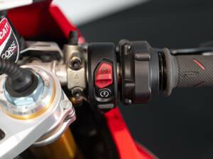 Bild 23/44 von Ducati DUMMY (2019)